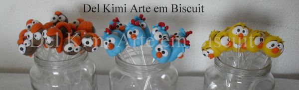 Colheres Decoradas tema Galinha Pintadinha.